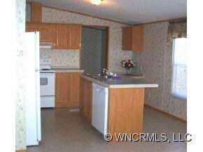 51 Bittersweet Dr, Hendersonville, NC 28792 - photo 4