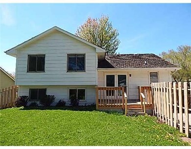 2517 SE 17th St, Des Moines, IA 50320 - photo 2