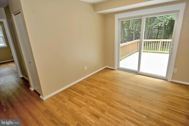 204 Yeonas Dr SW, Vienna, VA 22180 - photo 4