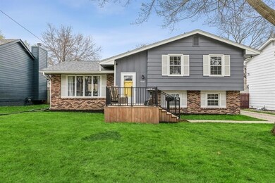 2115 47th St, Des Moines, IA 50310 - photo 2