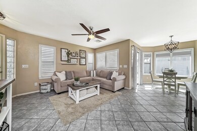 106-LivingRoom_2