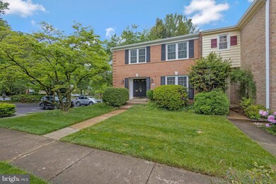 2061 Hopewood Dr, Falls Church, VA 22043 - photo 3