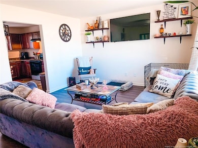 457 Holman St, Fayetteville, NC 28306 - photo 2