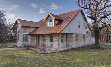 132 Harmony Spur, Weatherford, TX 76087 - photo 2