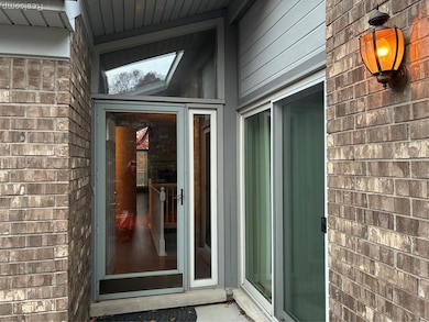 48421 Milonas Dr unit 223, Shelby Township, MI 48315 - photo 6