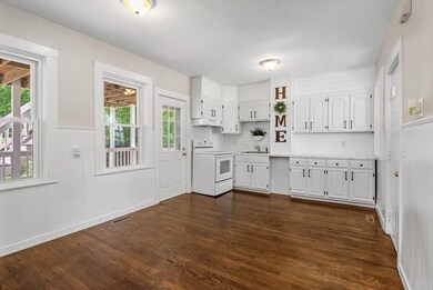 146 Pond St, South Weymouth, MA 02190 - photo 3