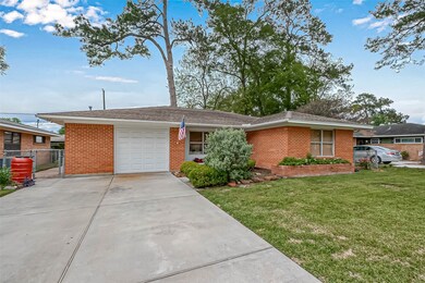 5032 Verdome Ln, Houston, TX 77092 - photo 4