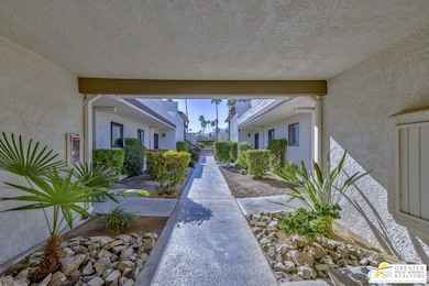 1150 E Palm Canyon Dr unit 39, Palm Springs, CA 92264 - photo 2
