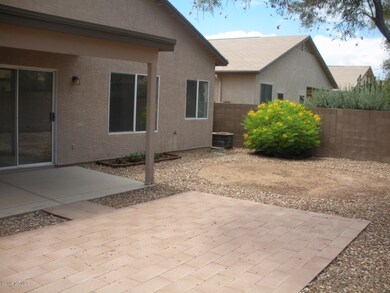 Extended back for outdoor living
