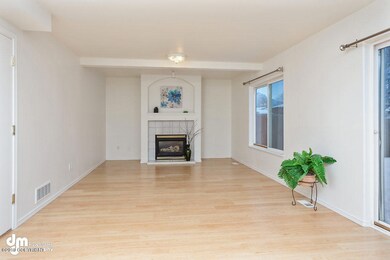 Living Room 6053-SMALL