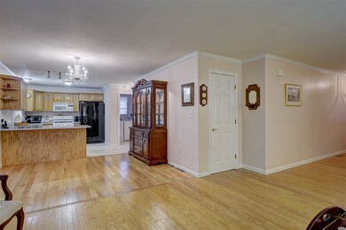 10 Caraway Ln unit U105, Nashua, NH 03063 - photo 5