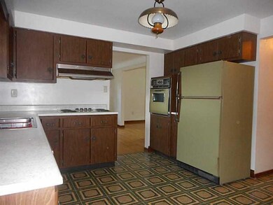 Kitchen. Appliances are Included