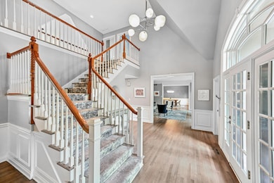 Gracious 2-Story Foyer