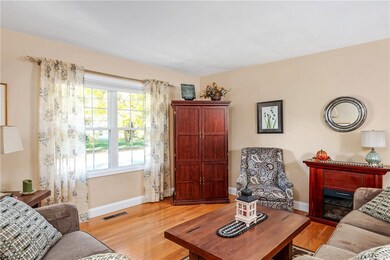 12 Lisa Ann Cir, Greenville, RI 02828 - photo 6