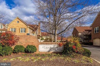 11 Luxberry Ct, Rockville, MD 20852 - photo 2