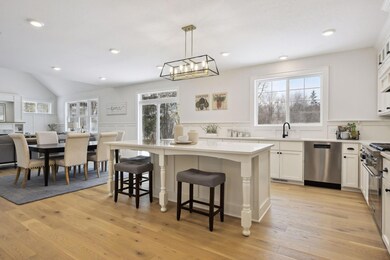 17595 Bridgewater Cir, Minnetonka, MN 55345 - photo 3