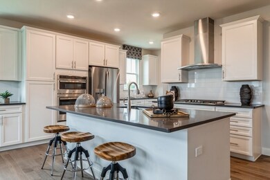 313 West Point Cir, Algonquin, IL 60102 - photo 4