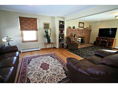 45 W Greenville Rd, Greenville, RI 02828 - photo 4