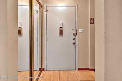 04-FOYER