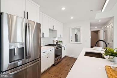 Otto on the Park unit PH11, Philadelphia, PA 19121 - photo 2