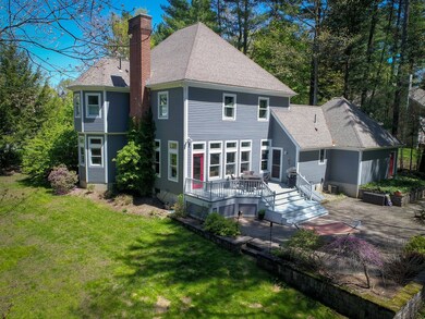 186 Wildflower Dr, Amherst, MA 01002 - photo 3