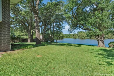 Back yard and Cross Lake Access