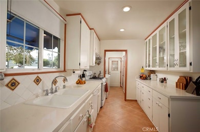 6903 Halbrent Ave, Van Nuys, CA 91405 - photo 6