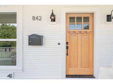 842 NE Killingsworth St, Portland, OR 97211 - photo 3