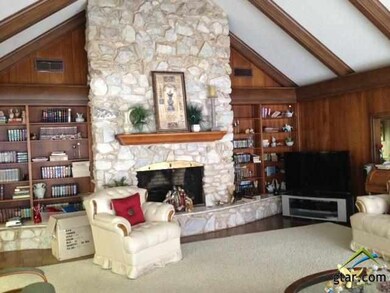 3820 Cloverdale Dr, Tyler, TX 75701 - photo 4