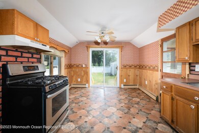 65 Walling Ave, Belford, NJ 07718 - photo 7