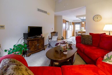 5840 Thada Ln unit 5840, Columbus, OH 43229 - photo 5