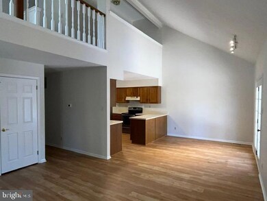 406 Williamsburg Ct, Marlton, NJ 08053 - photo 4
