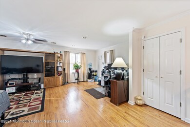 17 William St, Tinton Falls, NJ 07724 - photo 3