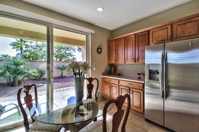 Kitchen & patio