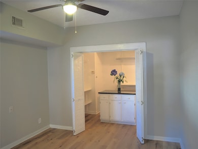 3409 La Branch St unit 2, Houston, TX 77004 - photo 6