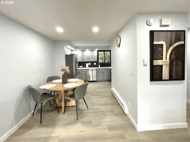 344 Cervantes Cir unit 2B, Lake Oswego, OR 97035 - photo 7