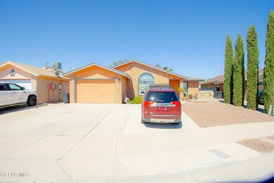 821 Puerto Del Carmen Ave, Horizon City, TX 79928 - photo 4