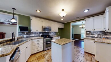 1020 Brown Dr, Wake Village, TX 75501 - photo 7