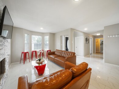 2504 2B Ferguson Way, Houston, TX 77088 - photo 5