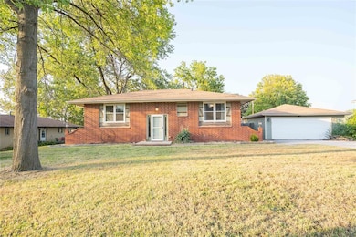 109 Maple St, de Soto, IA 50069 - photo 2