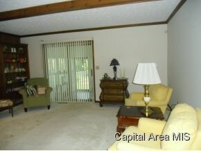 6 Justin Dr, Jacksonville, IL 62650 - photo 4