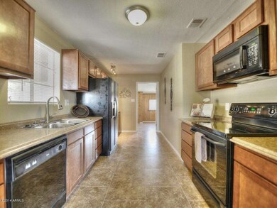 006_Kitchen