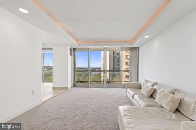 Rivers Edge Condominiums unit 6F, Philadelphia, PA 19103 - photo 5