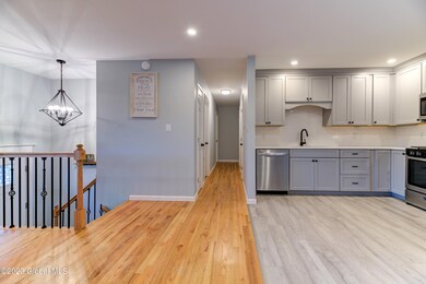 23 Market St, Schenectady, NY 12302 - photo 4