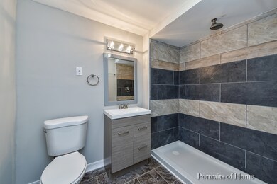 605 N Evanslawn Ave, Aurora, IL 60506 - photo 6