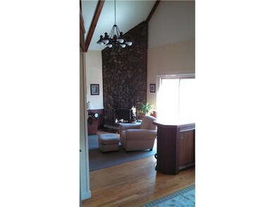 Living Room. Notice the cathedral...