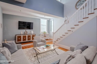 8-web-or-mls-21 N Front St-108