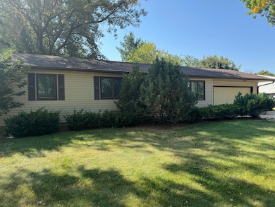 349 13th St SW, Owatonna, MN 55060 - photo 2