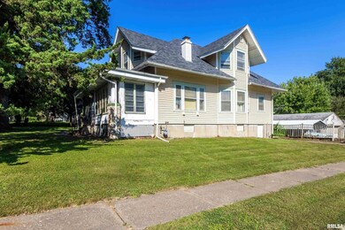 224 E Rusholme St, Davenport, IA 52803 - photo 2