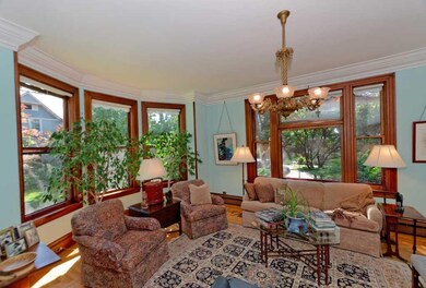 86 Court St, Saratoga Springs, NY 12866 - photo 4